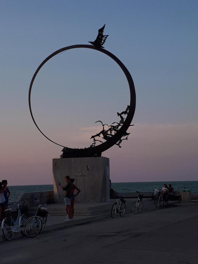Sun Moon Lägenhet Monteprandone Exteriör bild